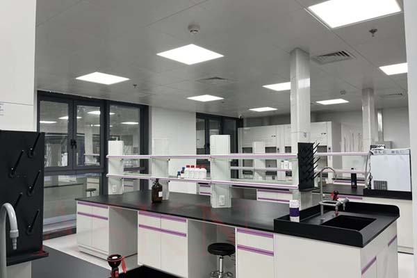 實驗室建設(shè)裝修費用標準是多少?