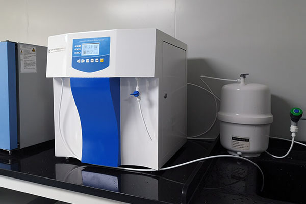 實驗室純水機(jī)多少錢一臺？
